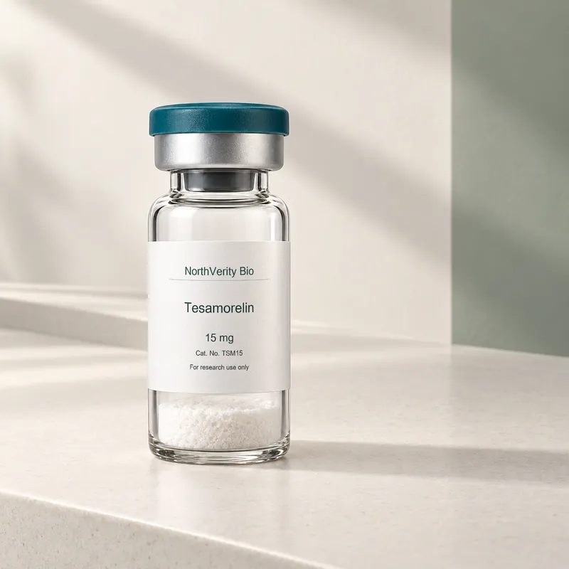 Tesamorelin 15 mg × 10 Fläschchen · TSM15 · Katalogillustration, kein Foto der tatsächlichen Verpackung.